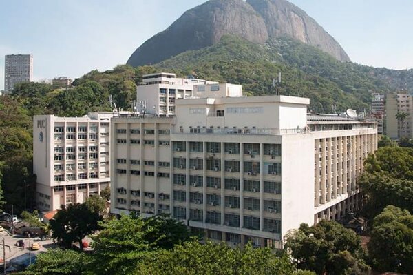 PUC Pontifícia Universidade Católica do Rio de Janeiro, Departamento de Administração e Economia